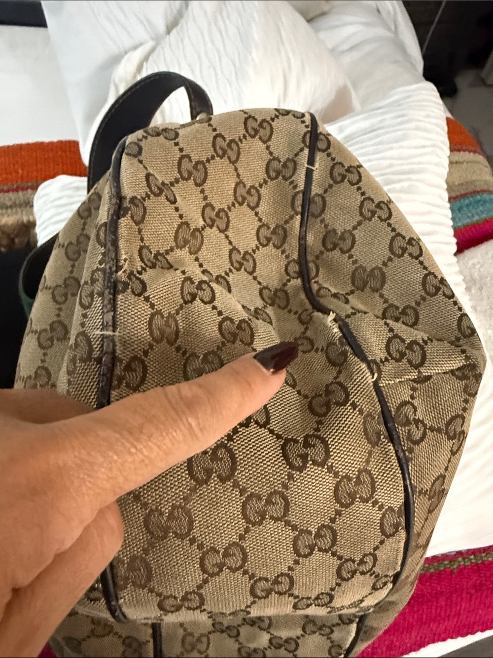 Gucci Beige GG Canvas Shoulder Bag with Green-Red Web Stripe - Picture 5 of 9